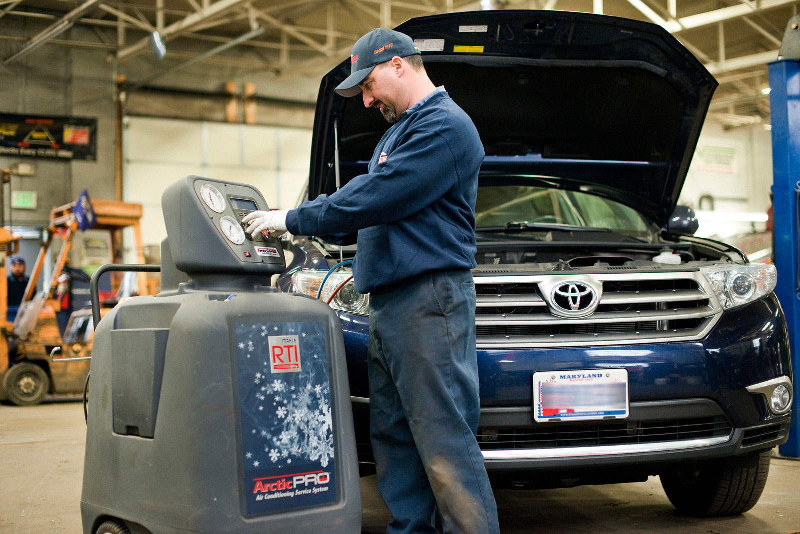 Linhard's Truck and; Trailer Repair